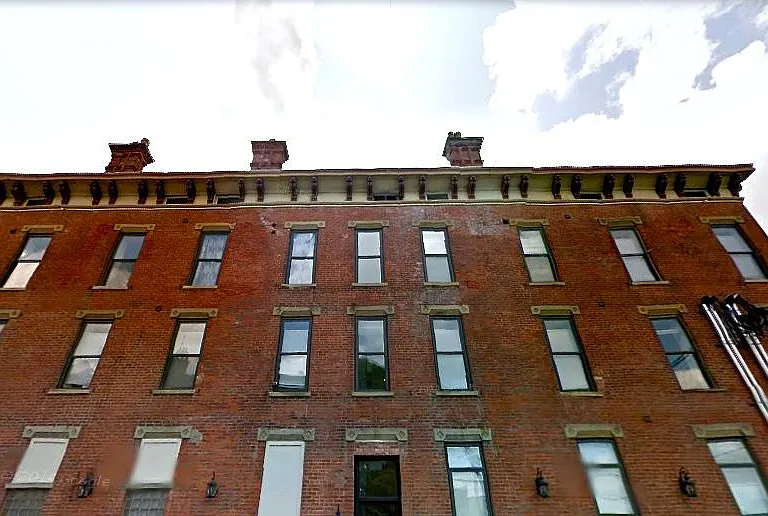 2733 Woodburn Ave #303 — Photo 19