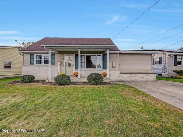 107 1st St, Eynon, PA 18403