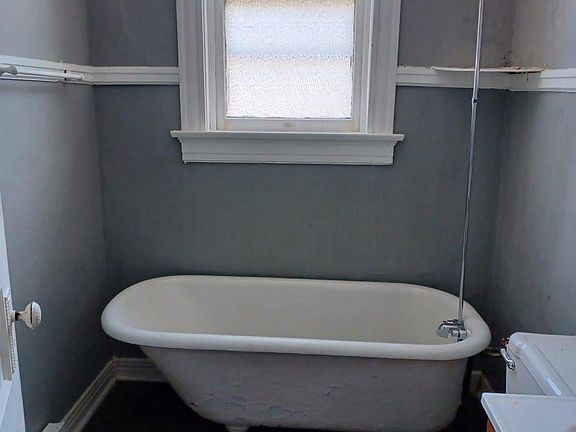 4th image of 4300 S Compton Ave #4300B-1