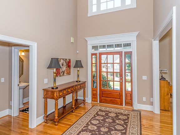4th image of 100 Ellicott Hill Ln