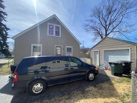 5th image of 2145 Mayflower Ave