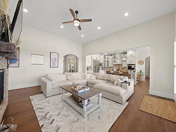 17th image of this home