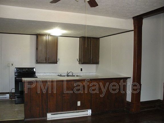 3rd image of 757 E Clinton St APT 1E
