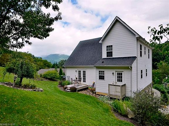 4th image of 458 Farley St