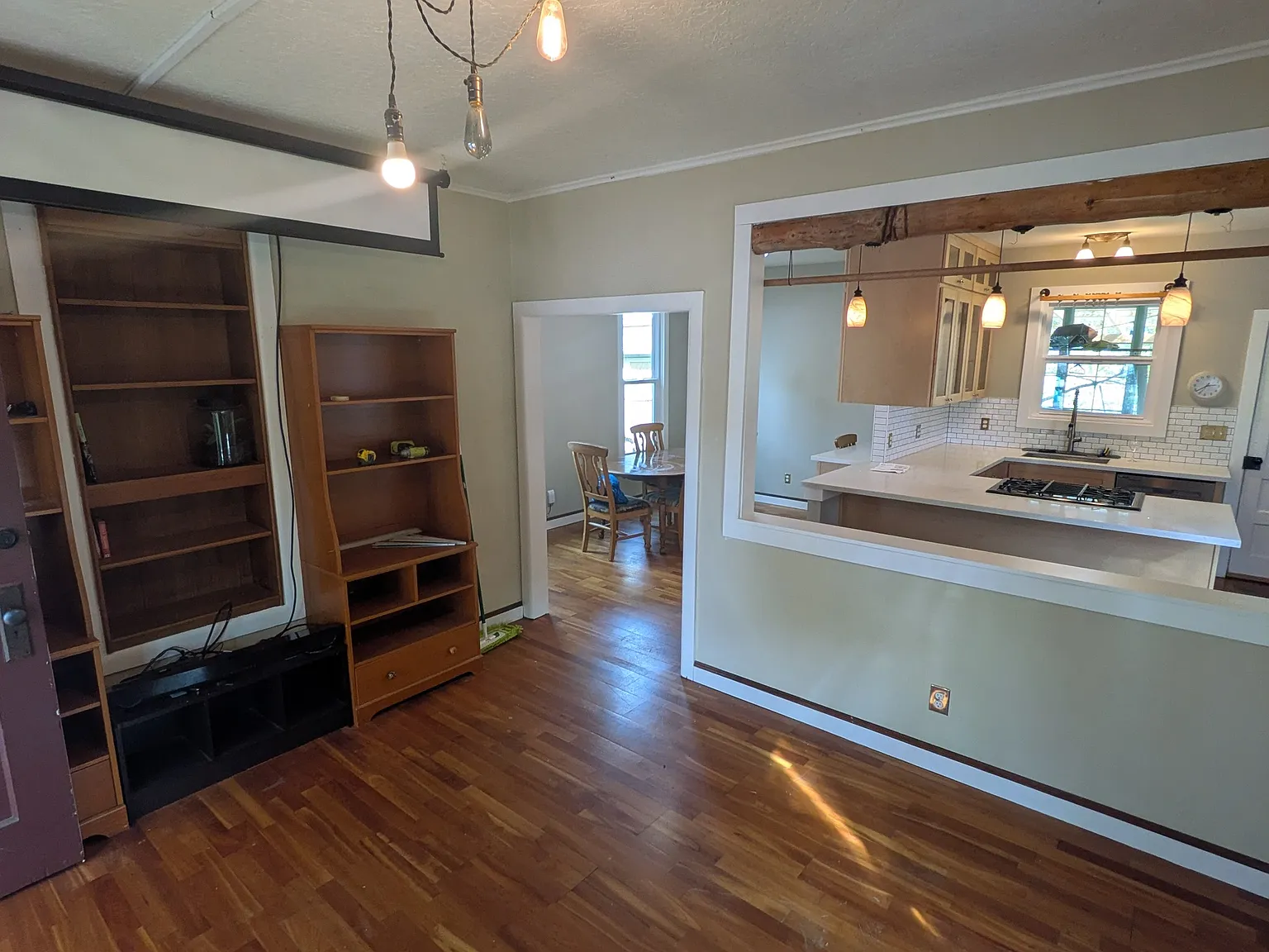 2 bed, 1200 sqft, $2,200 — Photo 4