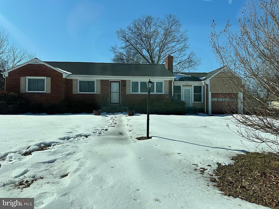 1st image of 1504 5th St