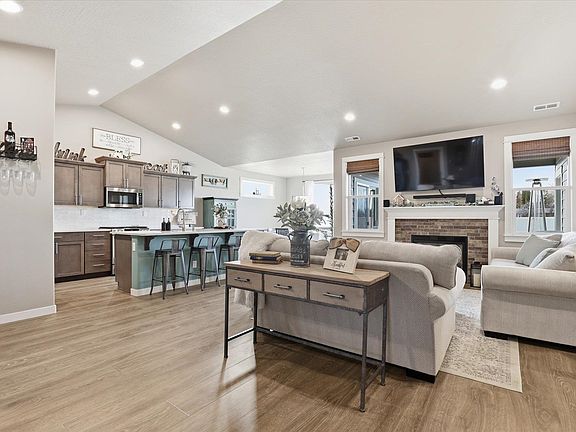 5th image of 5706 S Mabel Rd