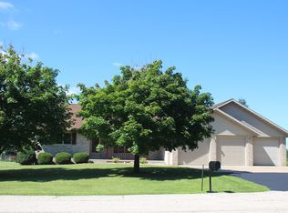 W148 Stanley St, Krakow, WI 54137