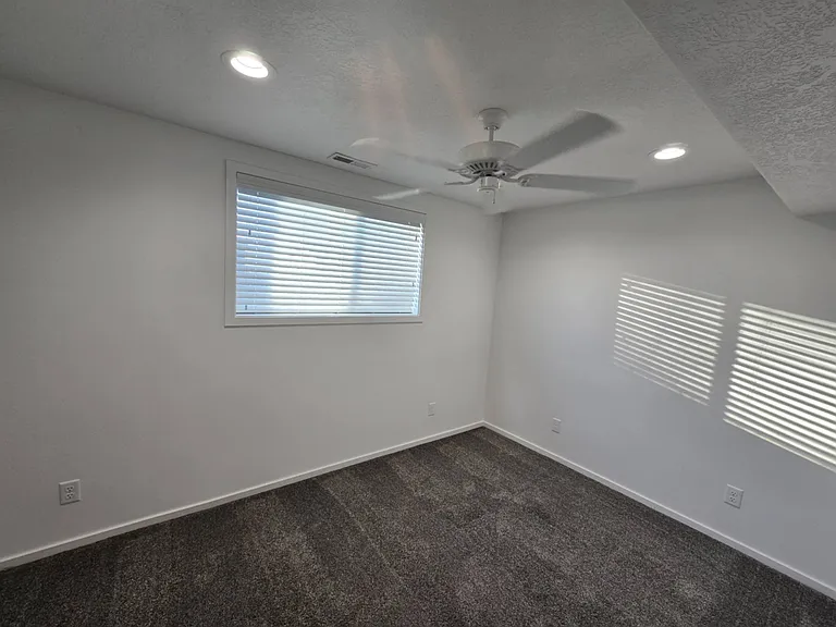 5282 S 575 W — Photo 9