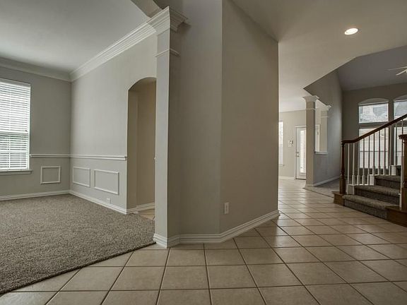 4th image of 2509 Merlin Dr
