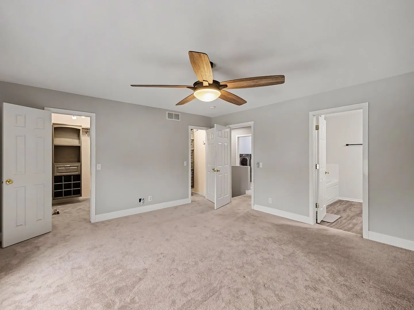New to Elkhorn Rental Market! — Photo 4