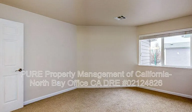 132 Treadway Ct — Photo 36