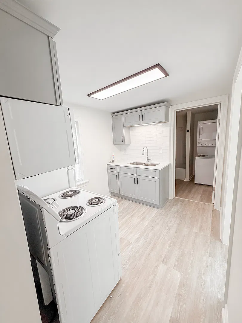 502 General Mouton Avenue — Photo 3