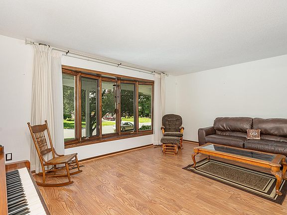 4th image of 4248 Westview Dr