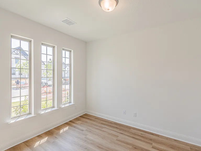 3125 Casa Blanca St — Photo 1