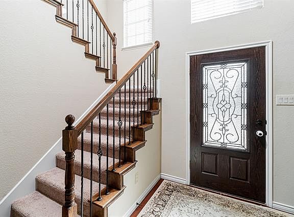 2nd image of 2610 Idlewood Dr