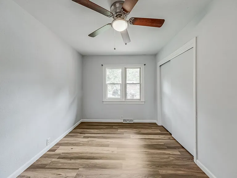 615 Breen Dr — Photo 17