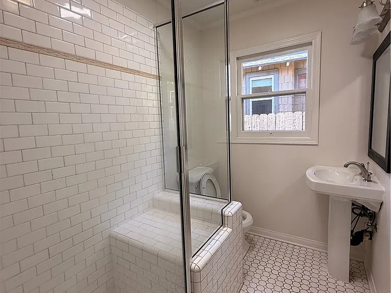 1631 Walworth Ave — Photo 6