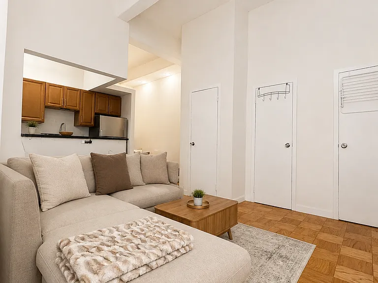30 Christopher St #1D — Photo 6