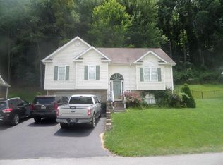 173 Davidson Dr, Bluefield, VA 24605