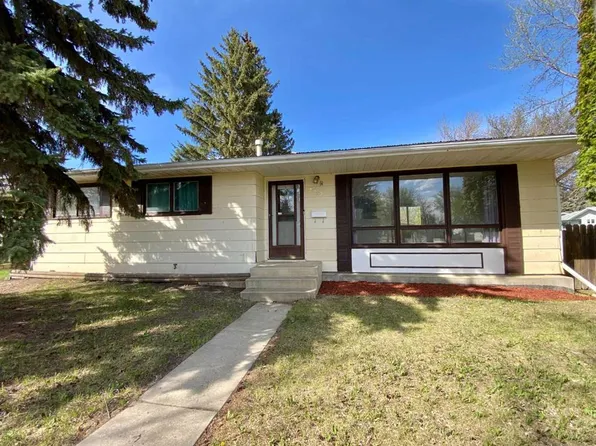 6302 S Marler Dr, Camrose, AB T4V 2X6