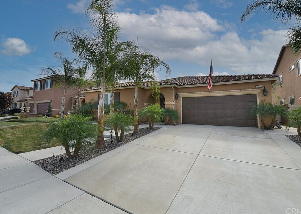 1st image of 30923 Windflower Ln