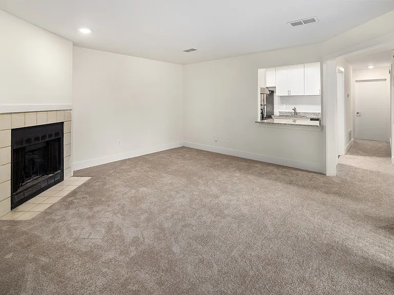 Wesley Trevento Apartments at Lithia Springs — Photo 16