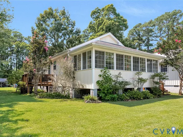 233 Washington St, Lancaster, VA 22503