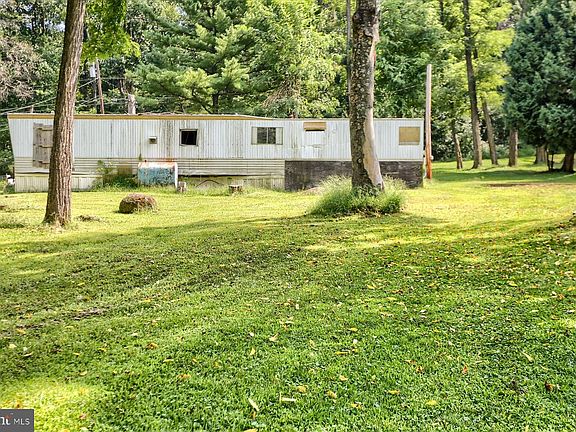 3rd image of 667 Churchey Ln