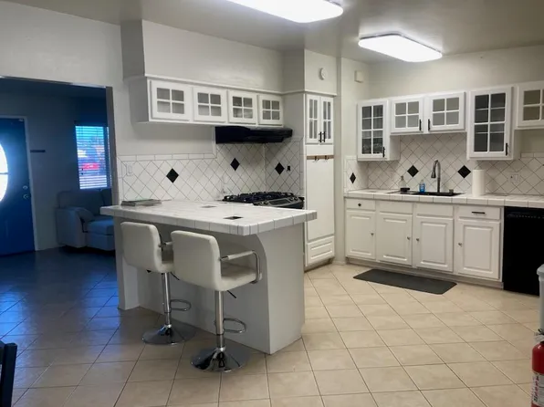 217 S Silver Ridge St, Ridgecrest, CA 93555