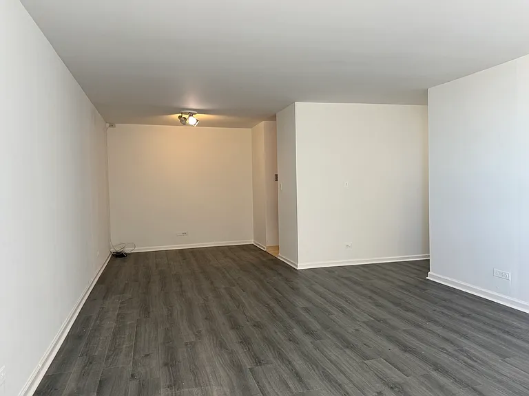 6171 N Sheridan Rd #2006 — Photo 15