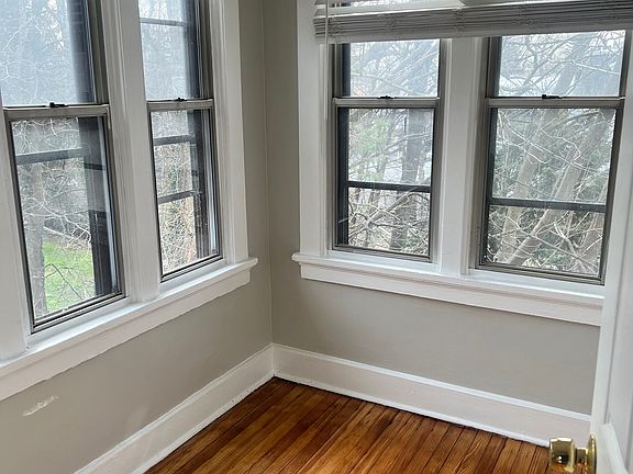 3rd image of 307 Orange Rd APT 4