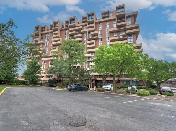 465 W Dominion Dr Unit 204, Wood Dale, IL 60191