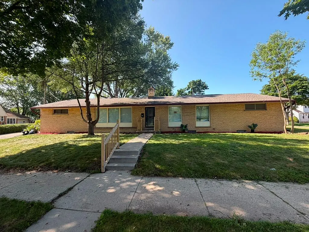 5629 W Lincoln Creek Dr. — Photo 2