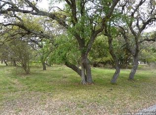425 El Portal Dr, Hollywood Park, TX 78232