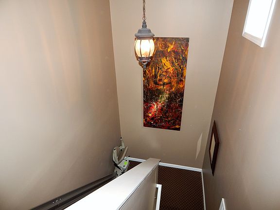 4th image of 804 Peachtree Forest Ave
