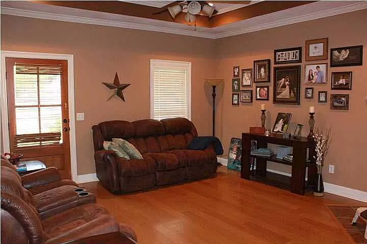 614 Oak Park Cir — Photo 26