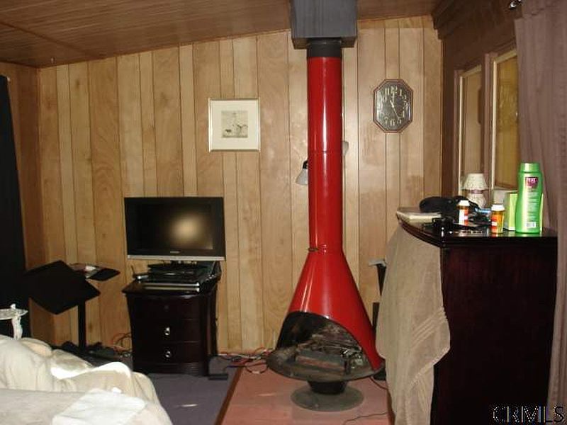 2nd image of 50 S LAKEVIEW Road