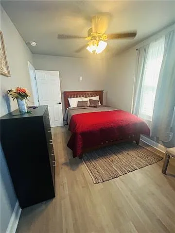 1 bed, 1.0 bath, 550 sqft, $1,200 — Photo 3