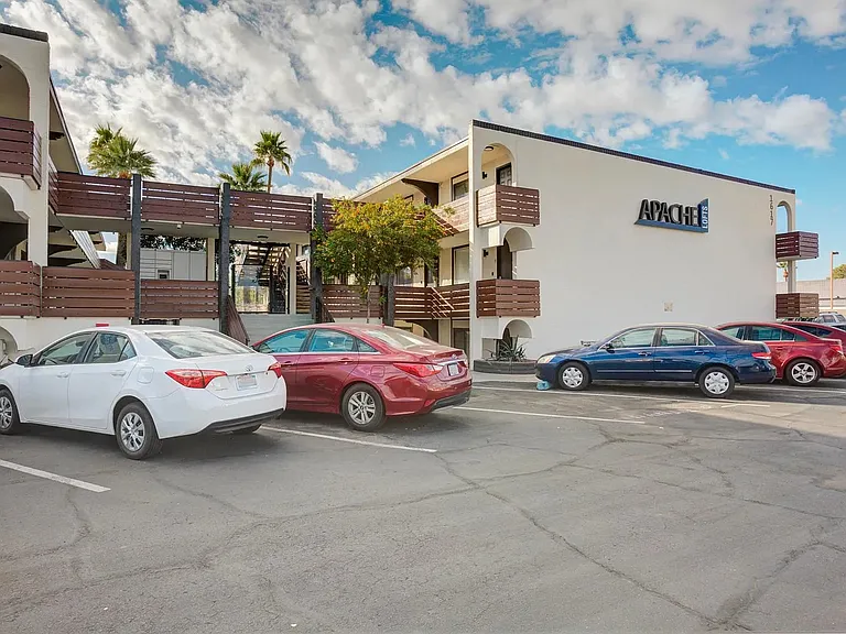 Apache Lofts — Photo 26