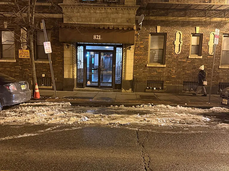 821 Bergen Ave #C03 — Photo 1
