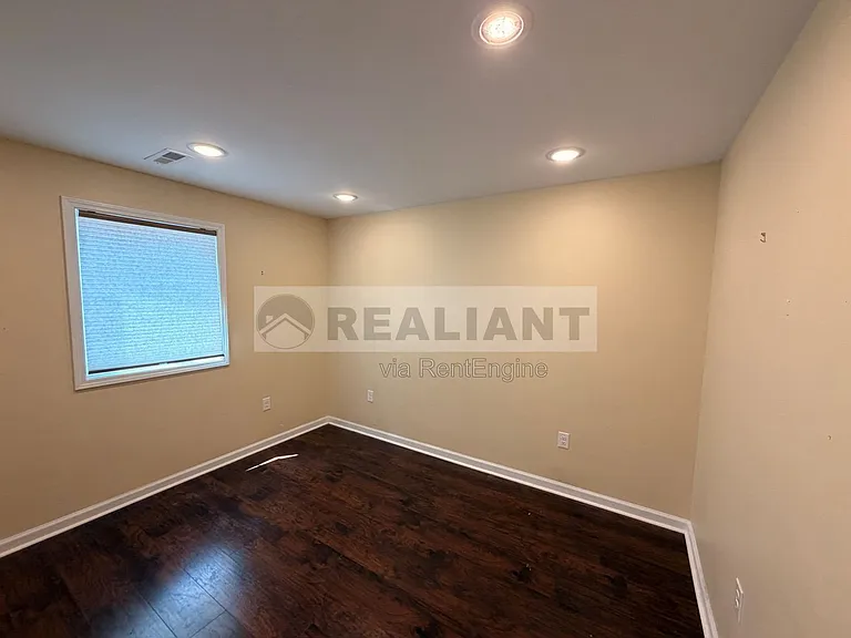 438 Kenton St — Photo 16
