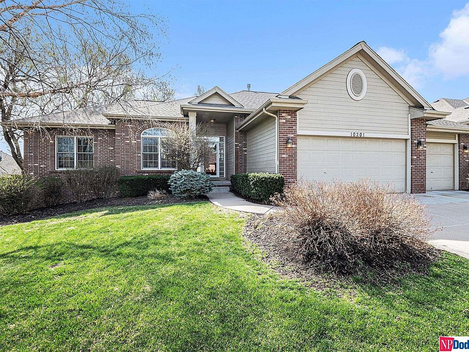 1st image of 10201 Cimarron Woods Dr