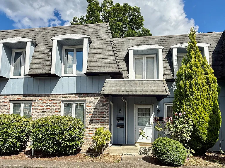 11204 SW Bel Aire Ln — Photo 1