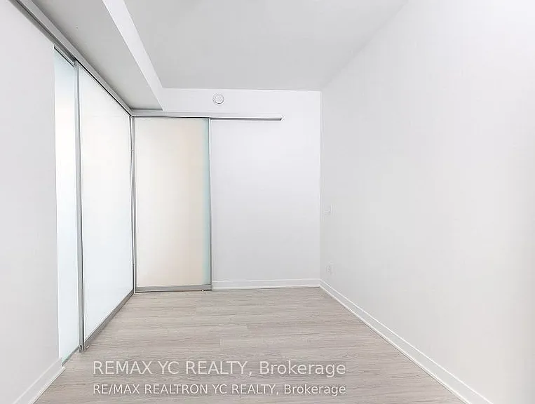 185 Alberta Ave #805 — Photo 5