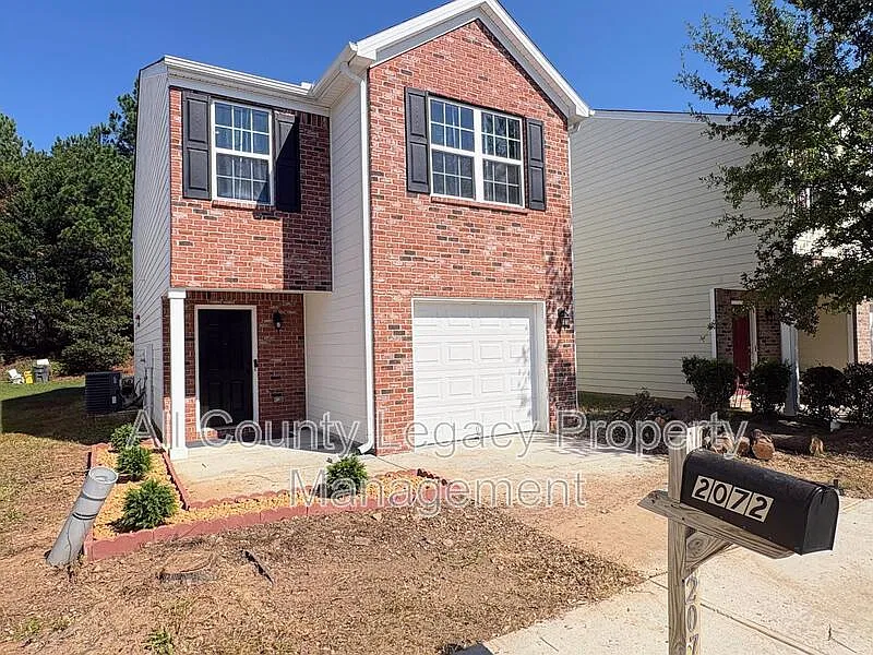 3 bed, 2.0 bath, 1508 sqft, $1,950 — Photo 2