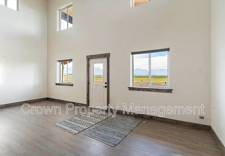 2401 Lower Valley Rd #B — Photo 8