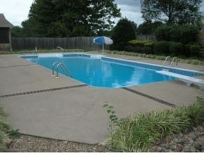 4th image of 4104 Aztec Dr