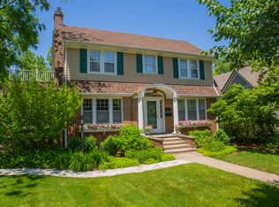 1218 Maple Ave, Downers Grove, IL 60515