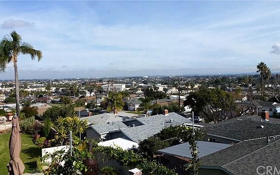 4th image of 2507 Brian Ave